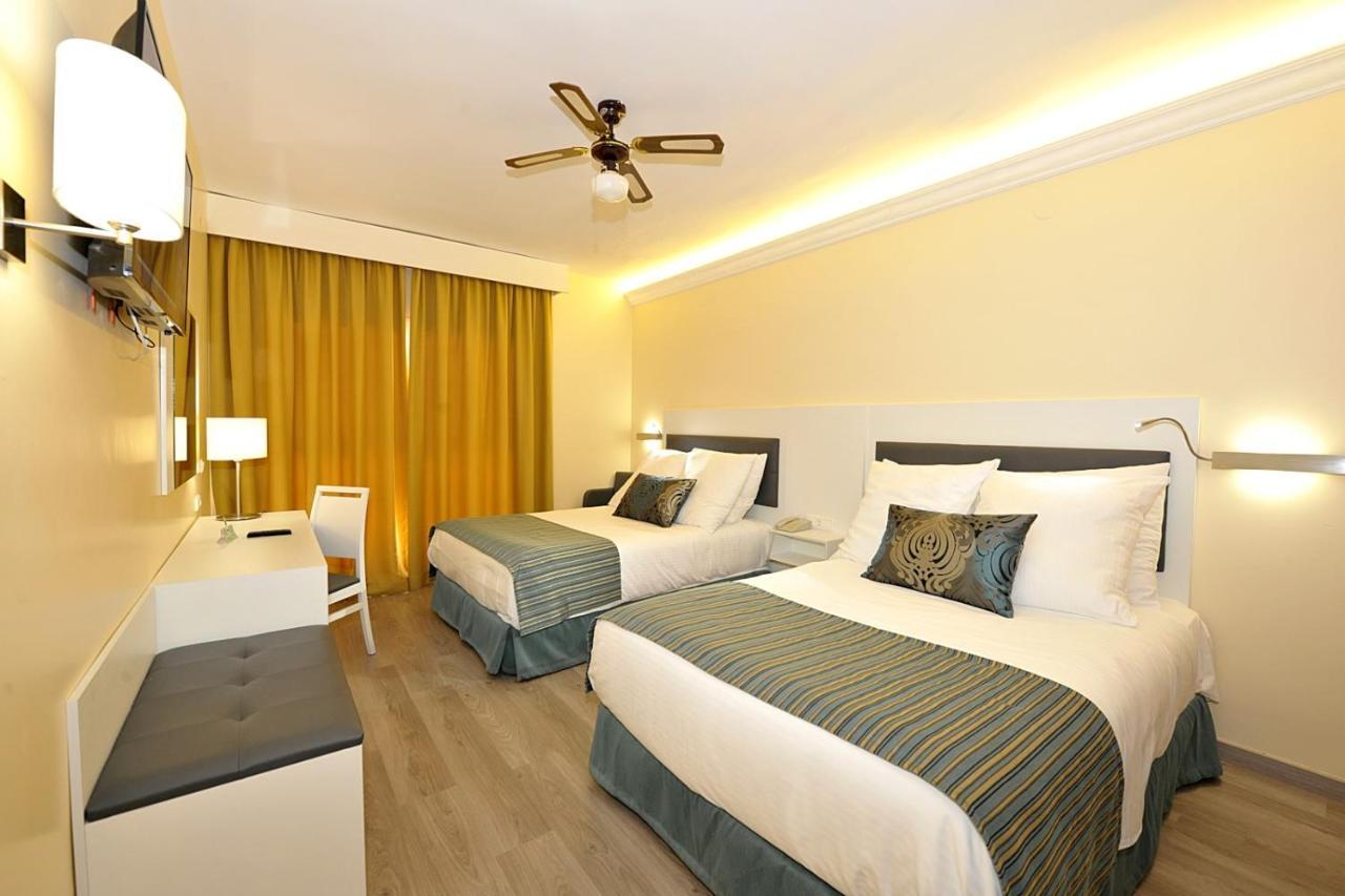 Hotel Salobrena Suites 3*