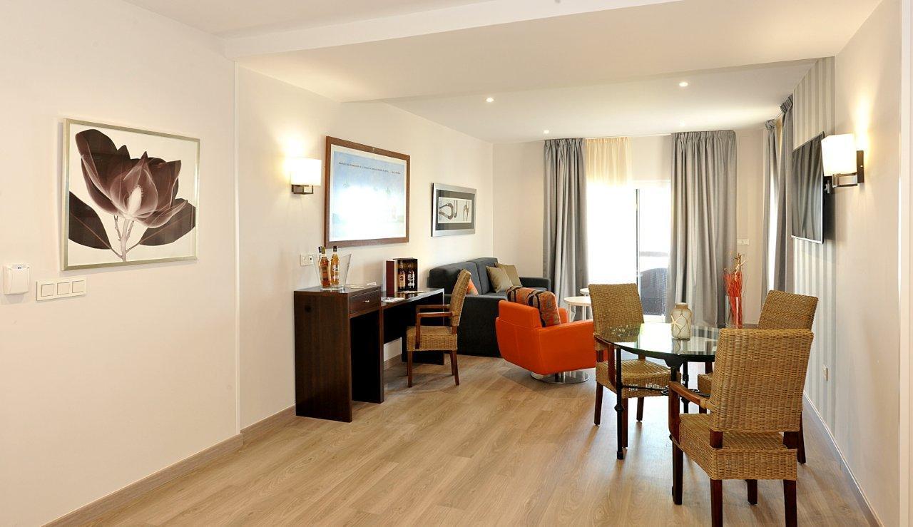 Hotel Salobrena Suites Hotel