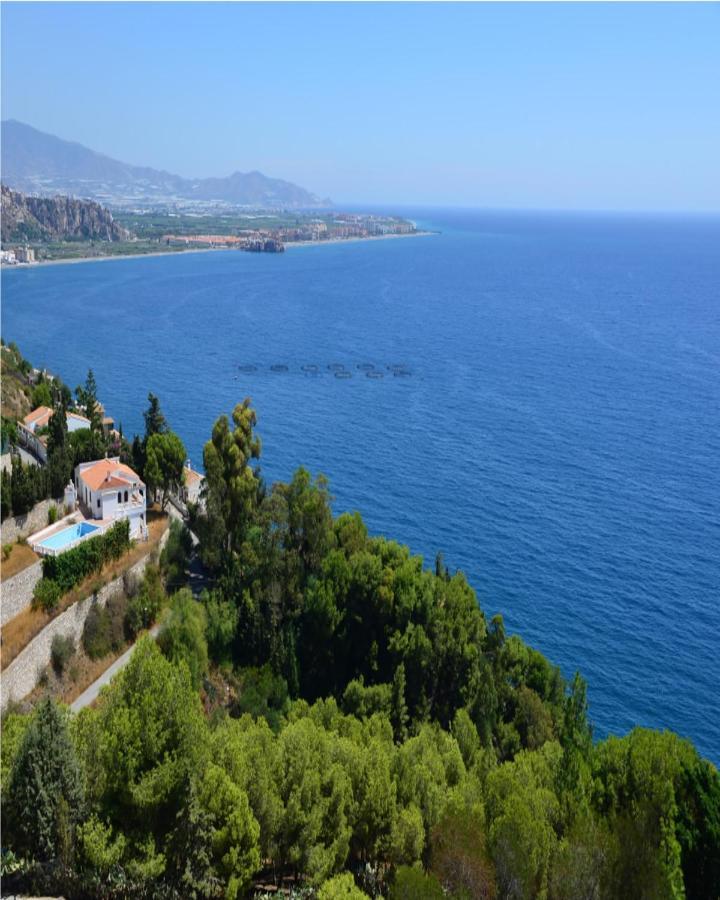 Hotel Salobrena Suites 3*