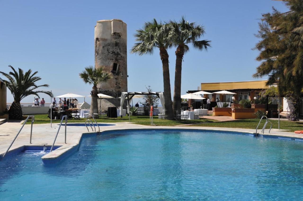 Hotel Salobrena Suites