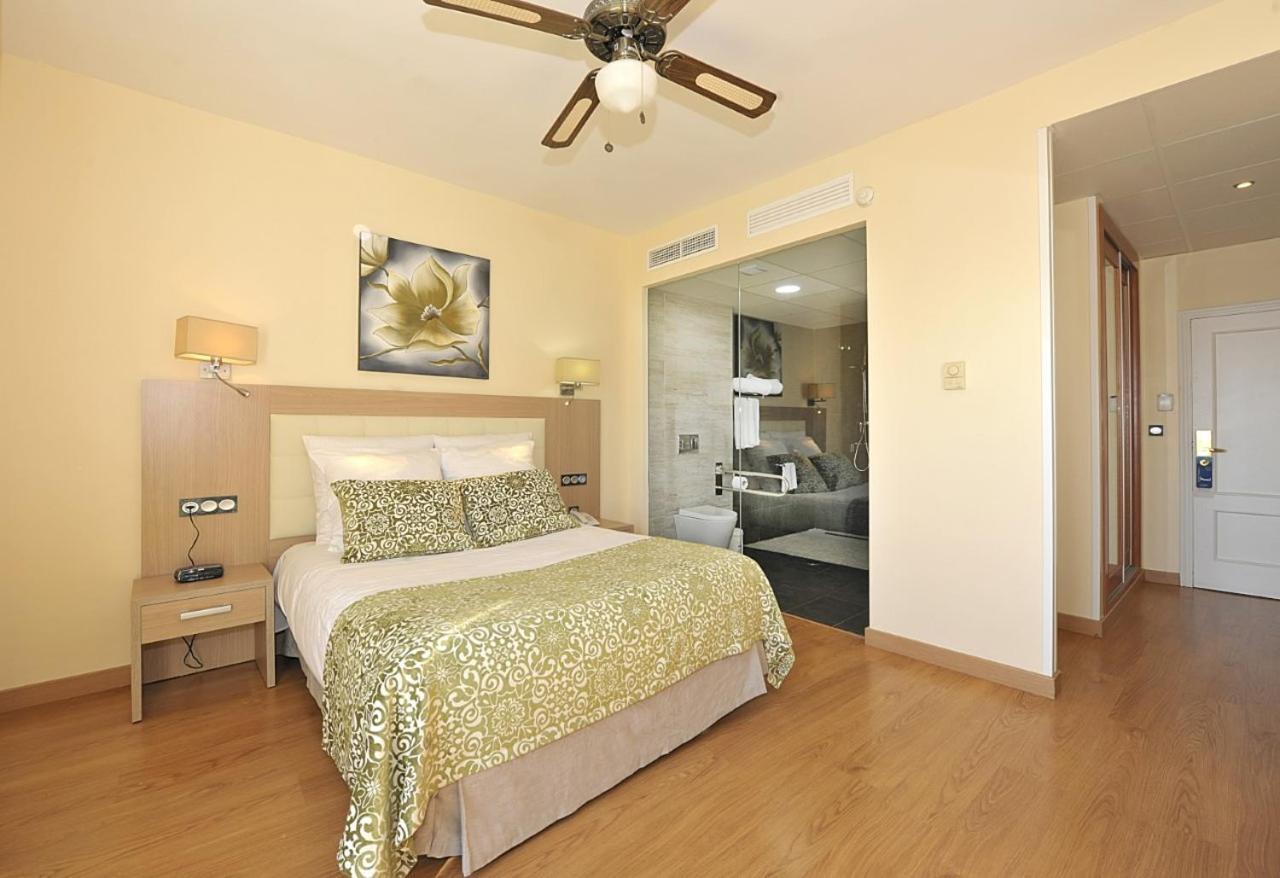 Hotel Salobrena Suites
